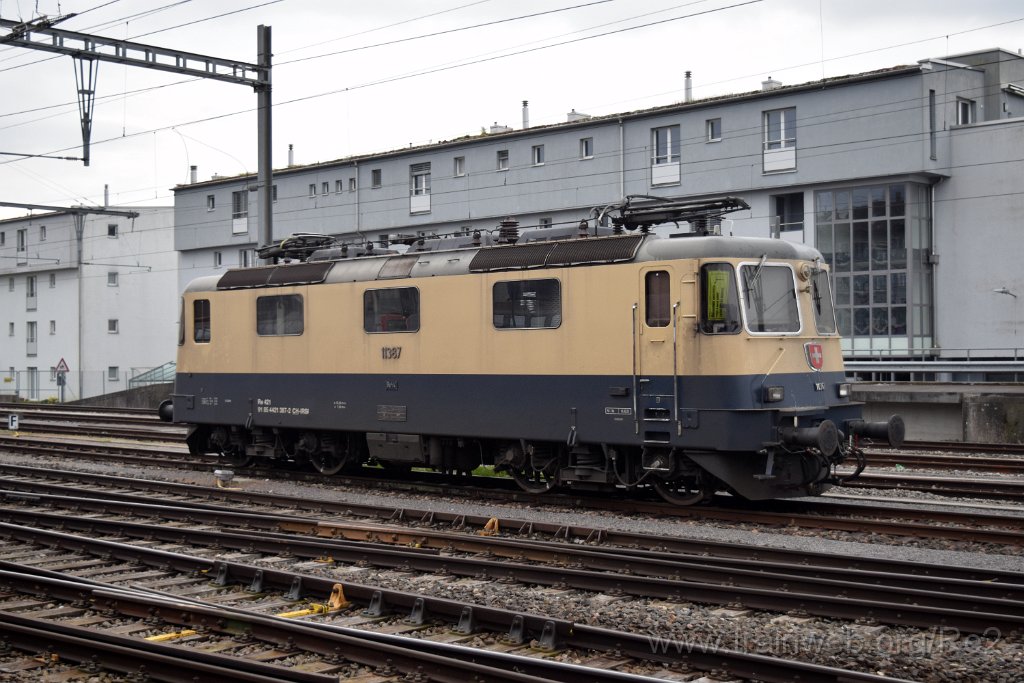 9056-0006-190424.jpg - IRSI Re 421.387-2 / Re 4/4'' 11387 (Re 91 85 4 421 387-2 CH-IRSI) / Rapperswil 19.4.2024