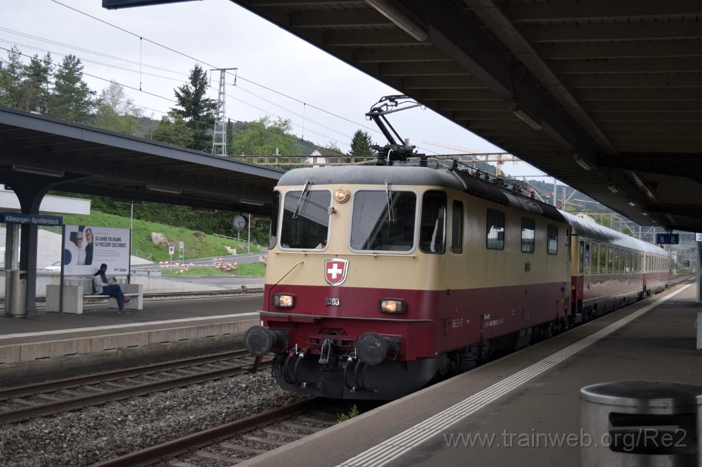 8211-0049-140922.jpg - IRSI Re 421.393-0 / Re 4/4'' 11393 (Re 91 85 4 421 393-0 CH-IRSI) / Killwangen-Spreitenbach 14.9.2022