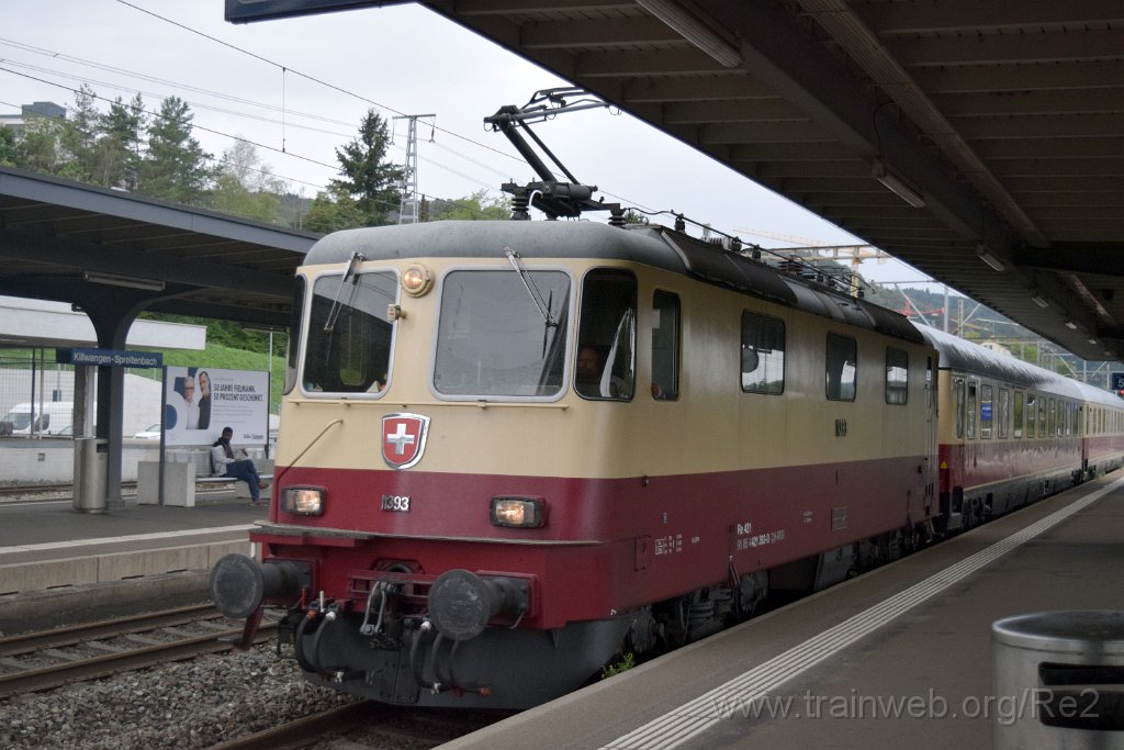8211-0050-140922.jpg - IRSI Re 421.393-0 / Re 4/4'' 11393 (Re 91 85 4 421 393-0 CH-IRSI) / Killwangen-Spreitenbach 14.9.2022