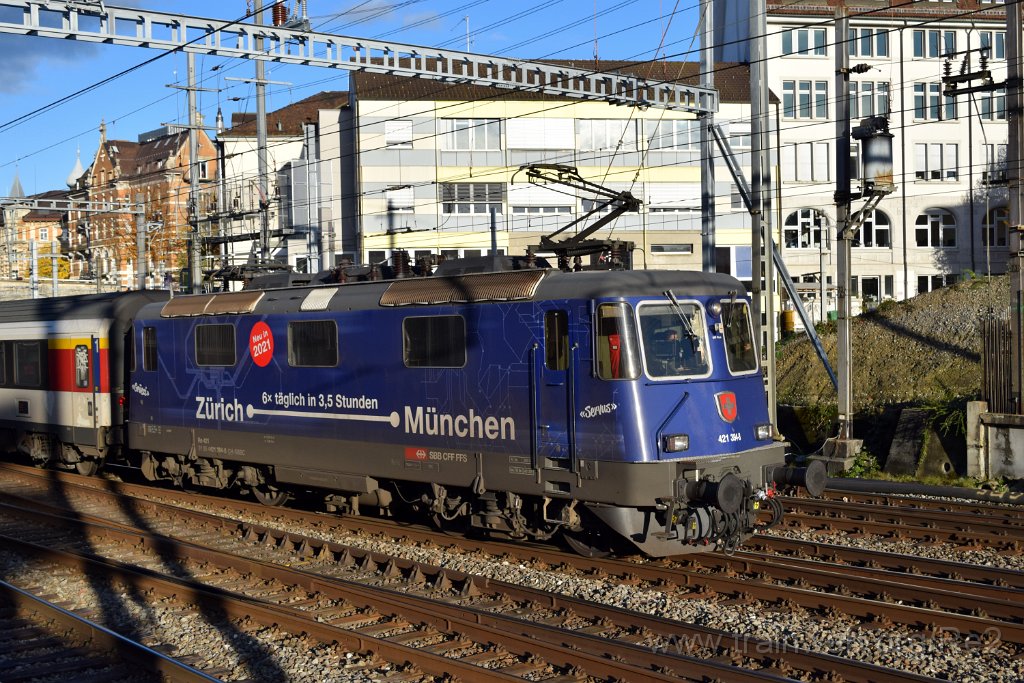 7192-0033-271020.jpg - SBBC Re 421.394-8 ''Zürich-München 2021'' (Re 91 85 4 421 394-8 CH-SBBC) / St.Gallen (Burgstrasse) 27.10.2020