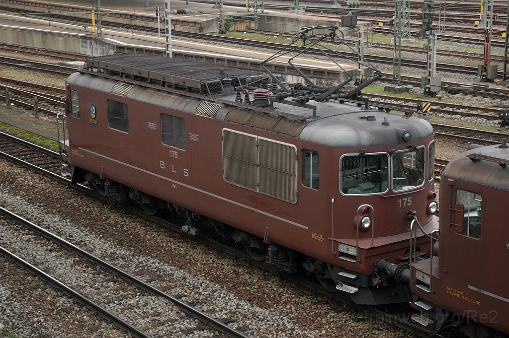 3406-0009-121214.jpg - BLS Re 4/4 175 "Gampel" / Basel Badische Bahnhof 12.12.2014