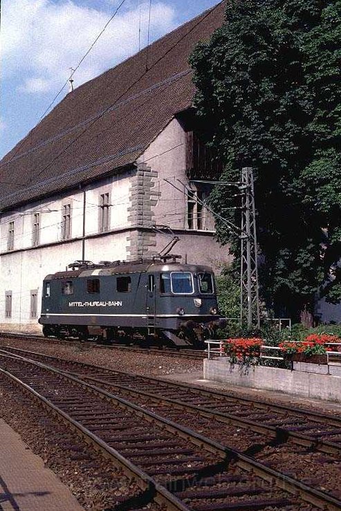 0250-39w.jpg - MThB Re 4/4" 21 / Konstanz 3.8.1989