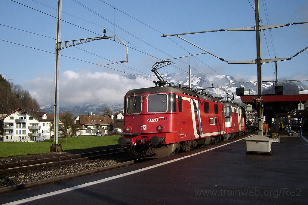 1299-0021-310307.jpg - Crossrail Re 436.113-5 + RM Re 436.111-9 "Solothurn" / Schwyz 31.3.2007