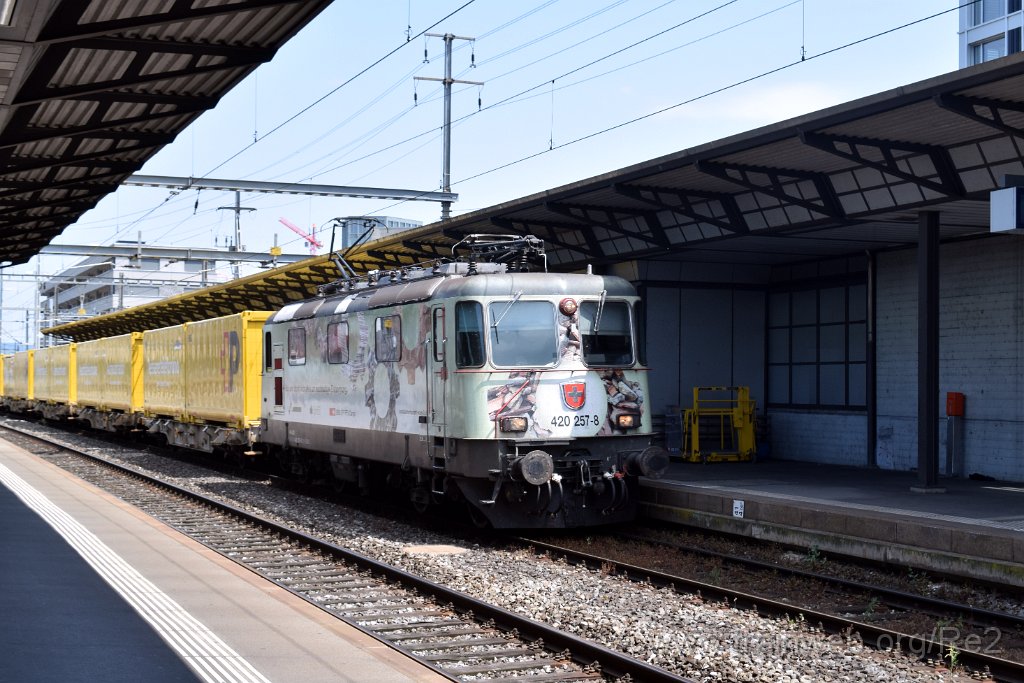 9870-0015-030725.jpg - SBBC Re 420.257-8 ''Nachhaltige Entsorgung'' (Re 91 85 4 420 257-8 CH-SBBC) / Aarau 3.7.2025
