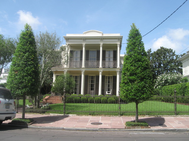 6321 Archie Manning
        House in Garden District in New Orleans, LA