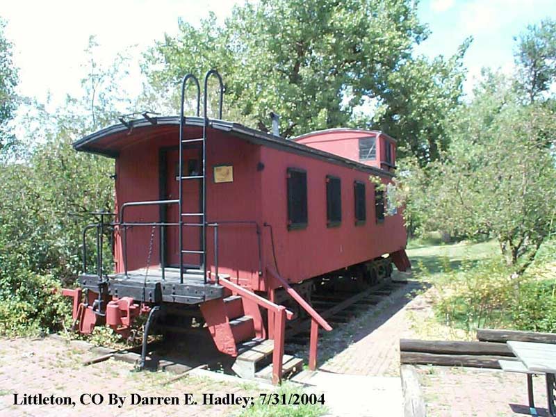 Railfanning Colorado - Littleton CB&Q #13966 NE-7 Caboose