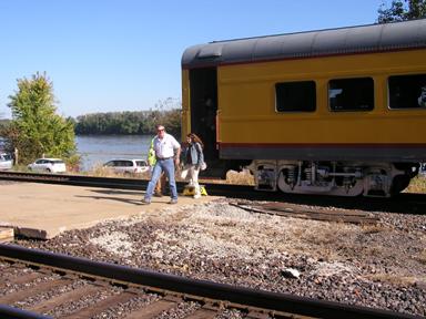 WASHINGTON STEAM TRAIN CROWD 028.JPG