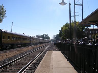 WASHINGTON STEAM TRAIN CROWD 029.JPG