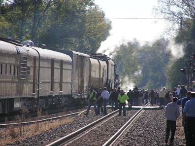 WASHINGTON STEAM TRAIN CROWD 030.JPG