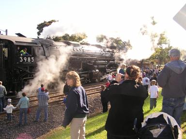 WASHINGTON STEAM TRAIN CROWD 031.JPG