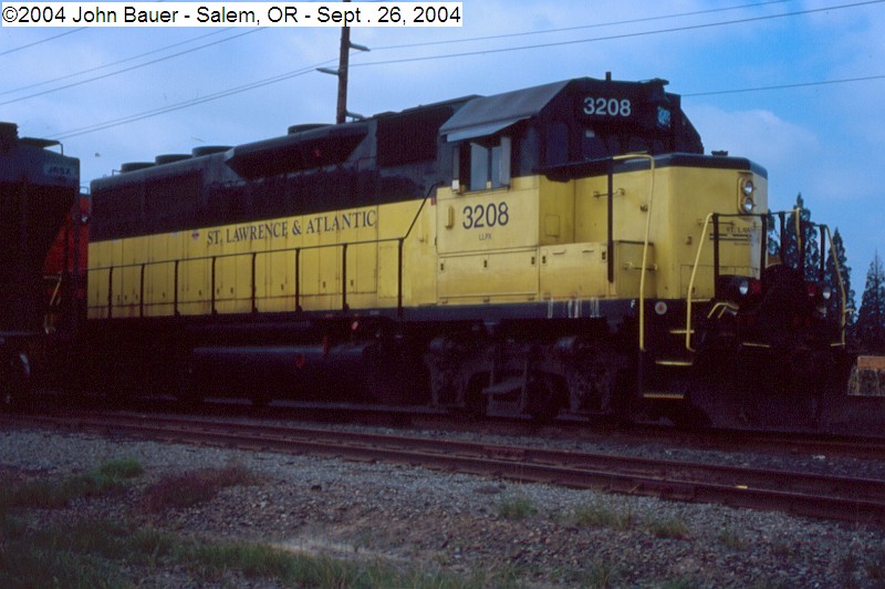  http://www.trainweb.org/westernrails/or/pw_stla_3208_salem_9-26-04_jb.jpg   